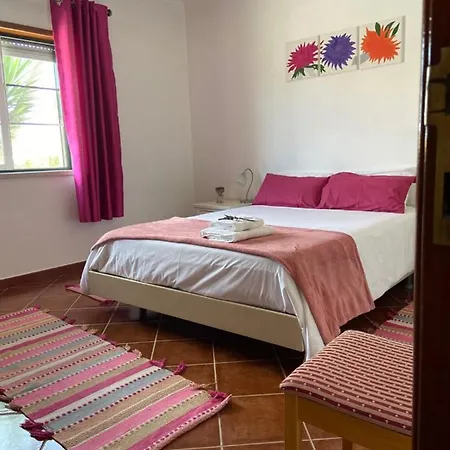 Casa Do Canto - Uma Casa No Campo, Perto Da Praia. * Óbidos