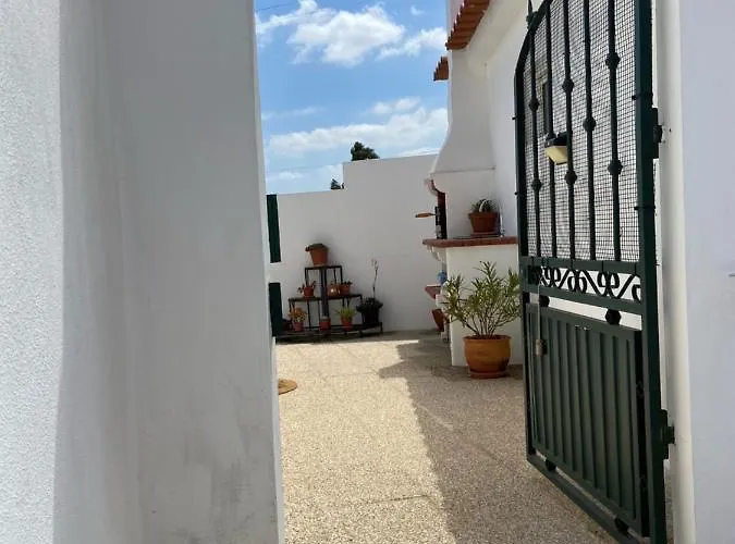 Ferienhaus Casa Do Canto - Uma Casa No Campo, Perto Da Praia.
