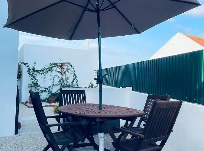 Casa Do Canto - Uma Casa No Campo, Perto Da Praia. Óbidos