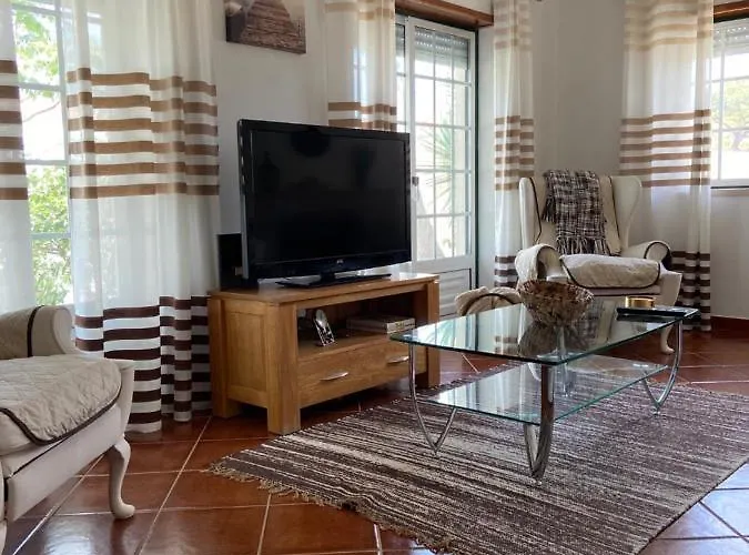 Casa Do Canto - Uma Casa No Campo, Perto Da Praia. Ferienhaus