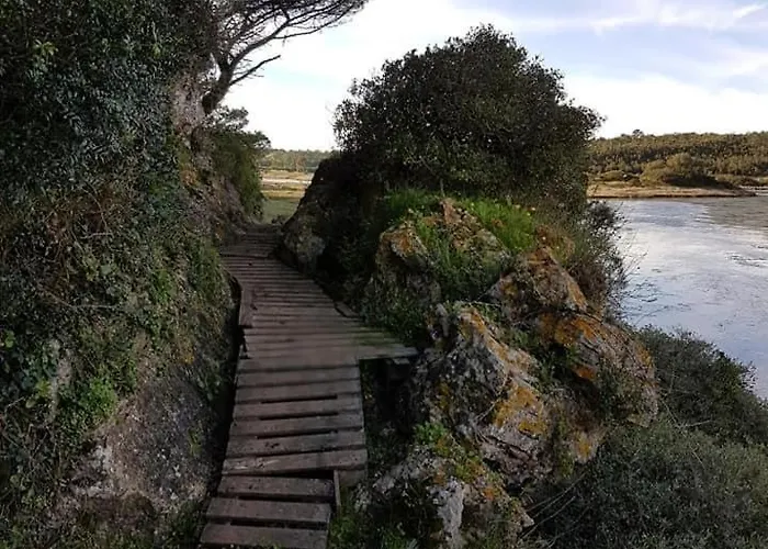Casa Do Canto - Uma Casa No Campo, Perto Da Praia.